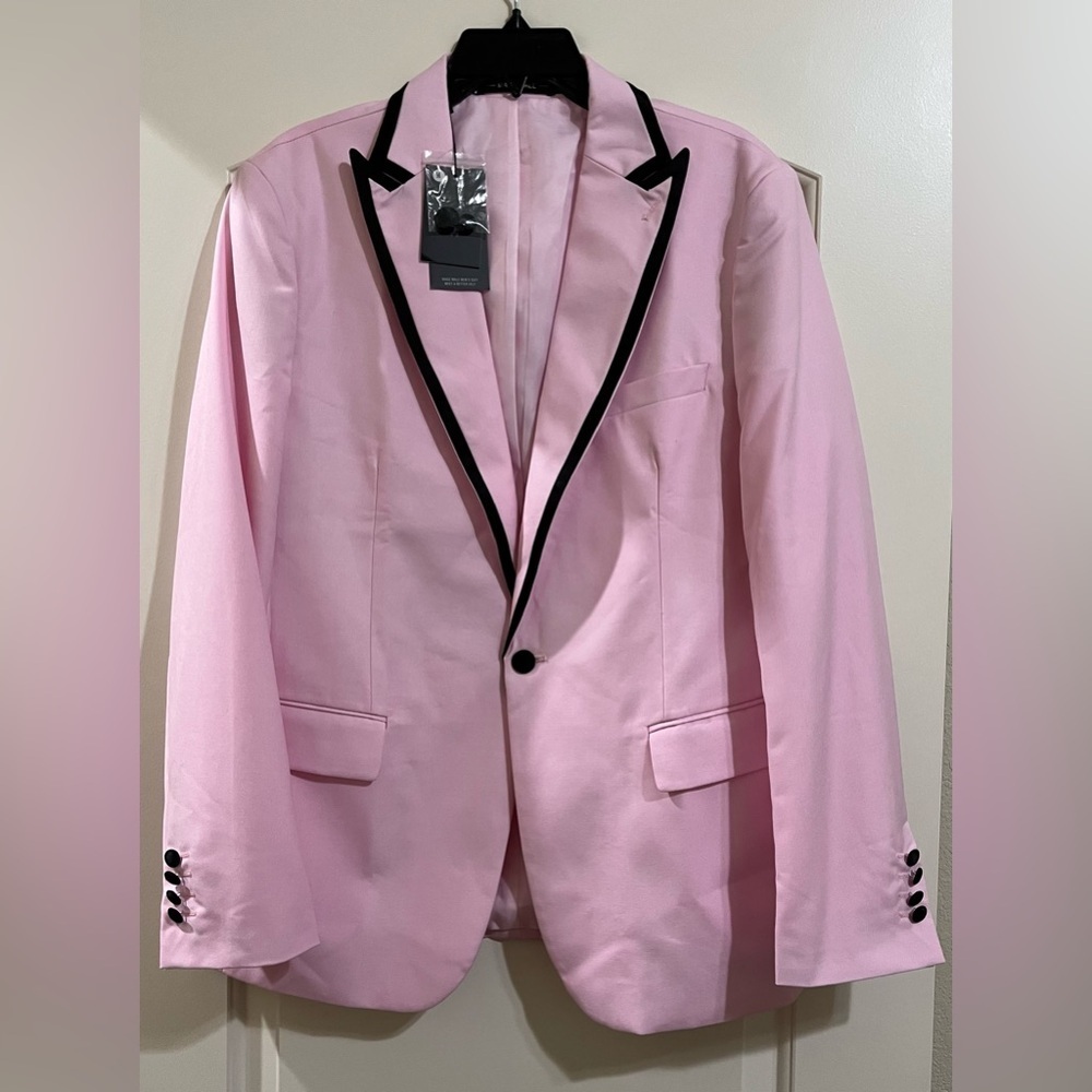 NWT Mage Male Elegant Pink Tuxedo Blazer Jacket with Black Trim Size Medium